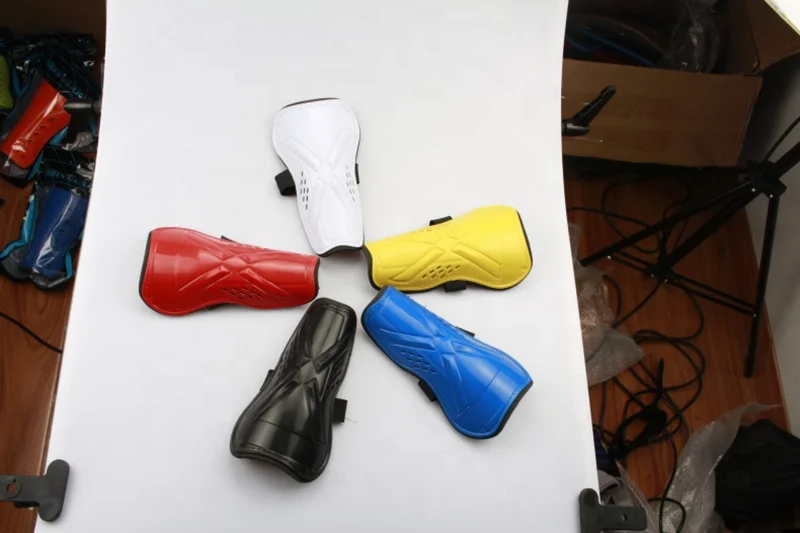 Wholesale Custom Logo Breathable Light Soft Safety Protector Protection Sublimation Leg Pads Soccer Machine Football Shin Guards