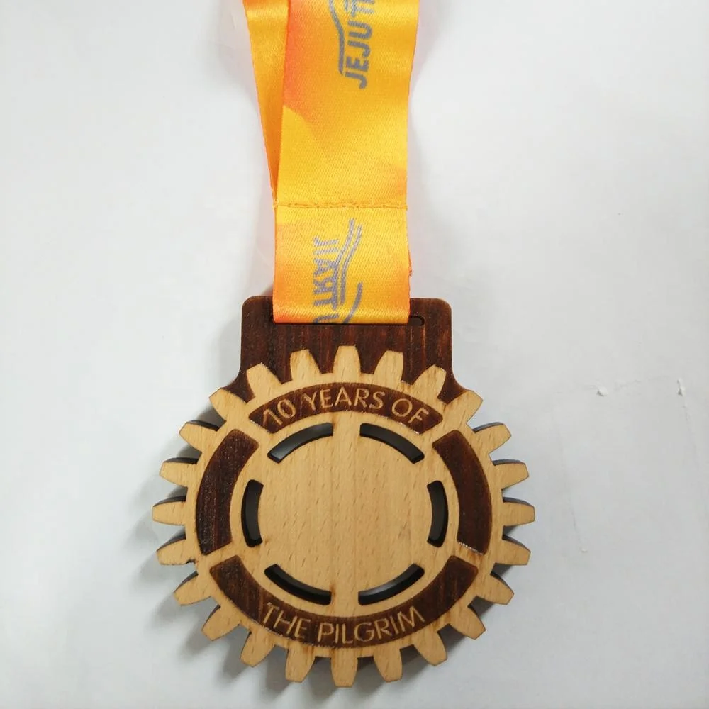 Customized logo wooden sports racing runner award medal