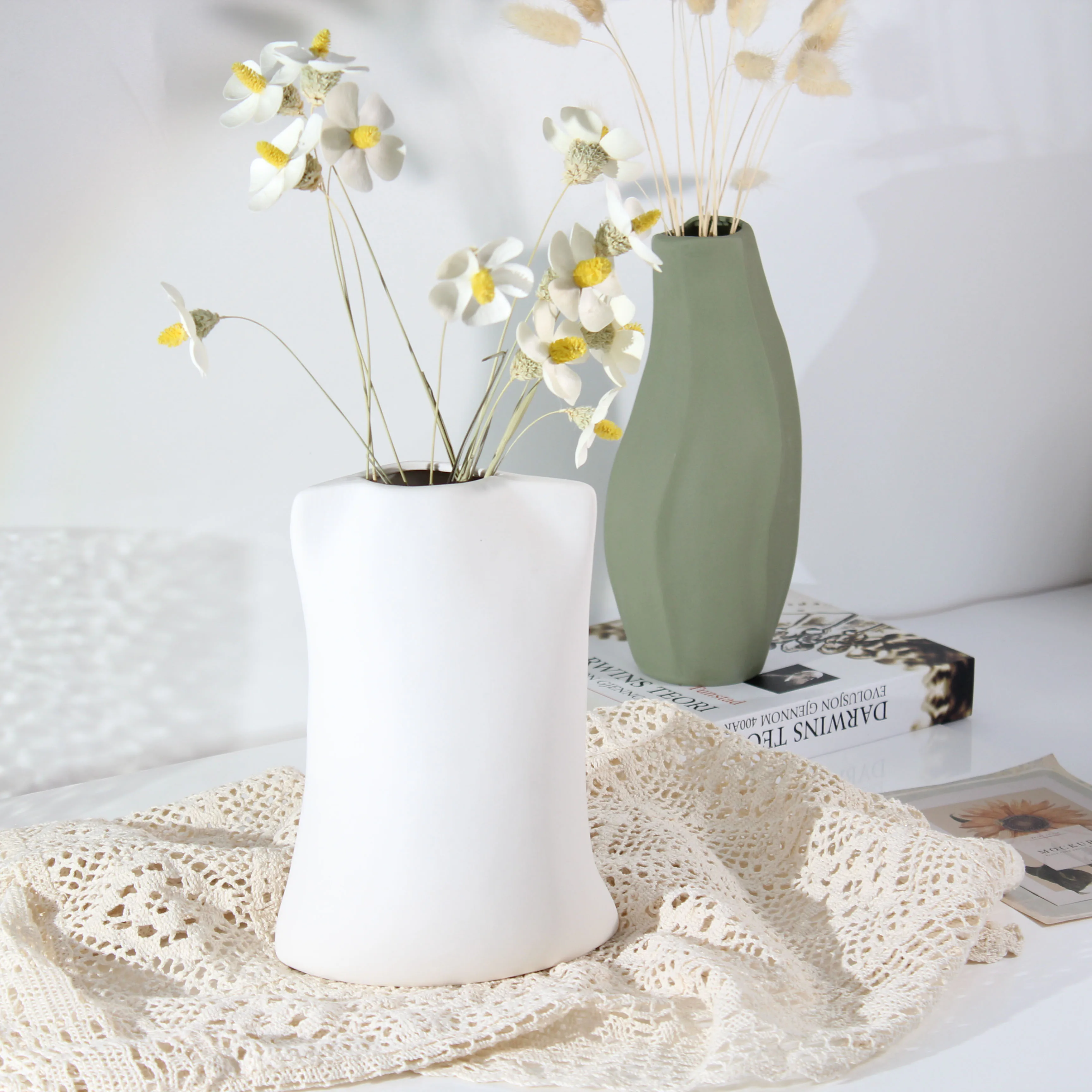 YBH Minimalist Ins Home Accessories Vases Home Tabletop Vase Tabletop Decor Nordic White Vase