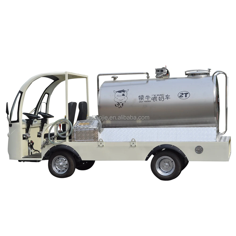 Newest 2000L calf milk taxi cow farm accessories water tanker stainless steel tank calf milk feeder trailer for dairy farm