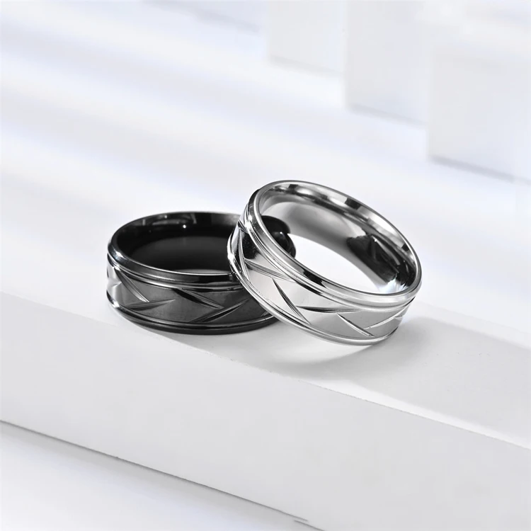 2023 New Mixed Wholesale Stainless Steel Ring for Men and Women Universal Couple Stripe Star Moon Rotating Ring