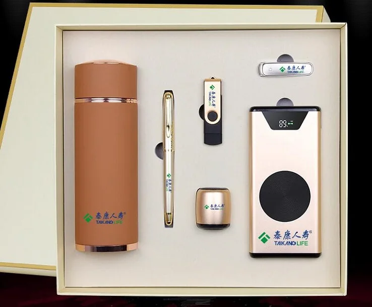 6 in 1 Business Gift Set Luxury  ,  Promotion Corporate Gift Set 2019 with Speaker Vacuum Cup Wireless Charger Power Bank