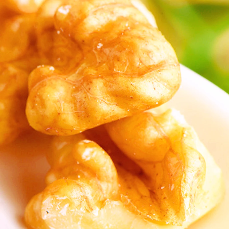 Wholesale High Quality Gansu Hualong peeled Natural Amber pieces Walnuts kernel price Food For Sale in Bulk organic walnuts