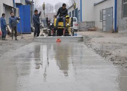 Заводская поставка высокое качество распродажа прогулка за бетонной вибрационной стяжкой