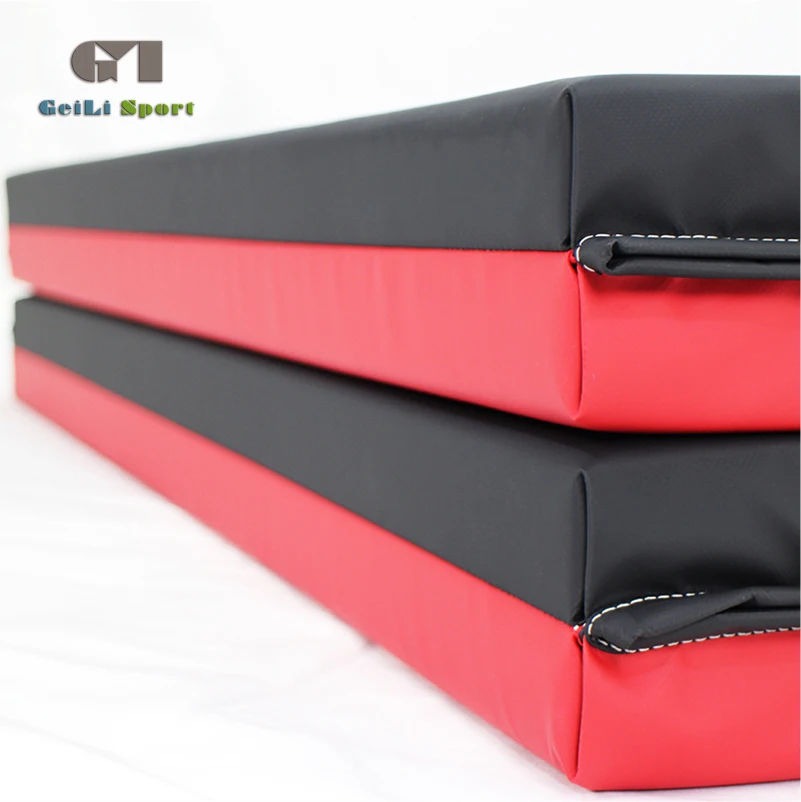 New products red and black premium four folding gymnastics mat crash mats