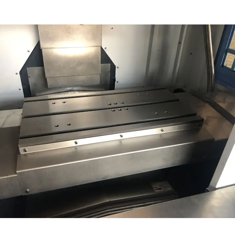 CNC 4 оси фрезерный станок V50 Китайский ЧПУ обрабатывающий центр