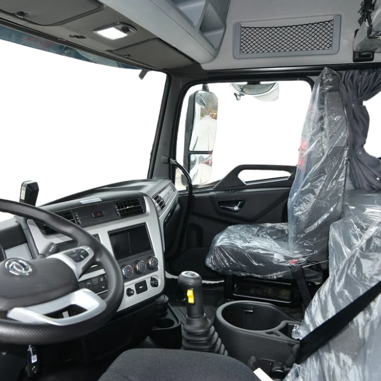 Dongfeng Commercial Vehicle Tianlong KL Heavy Truck 520 HP 6X4 LNG Tractor (Liquid Slow)