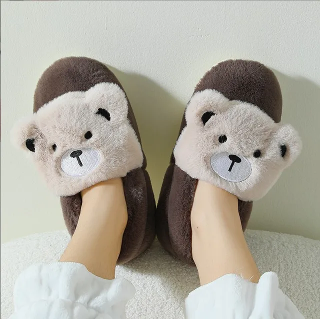 Wholesale winter warm cute design animal designed indoor slippers