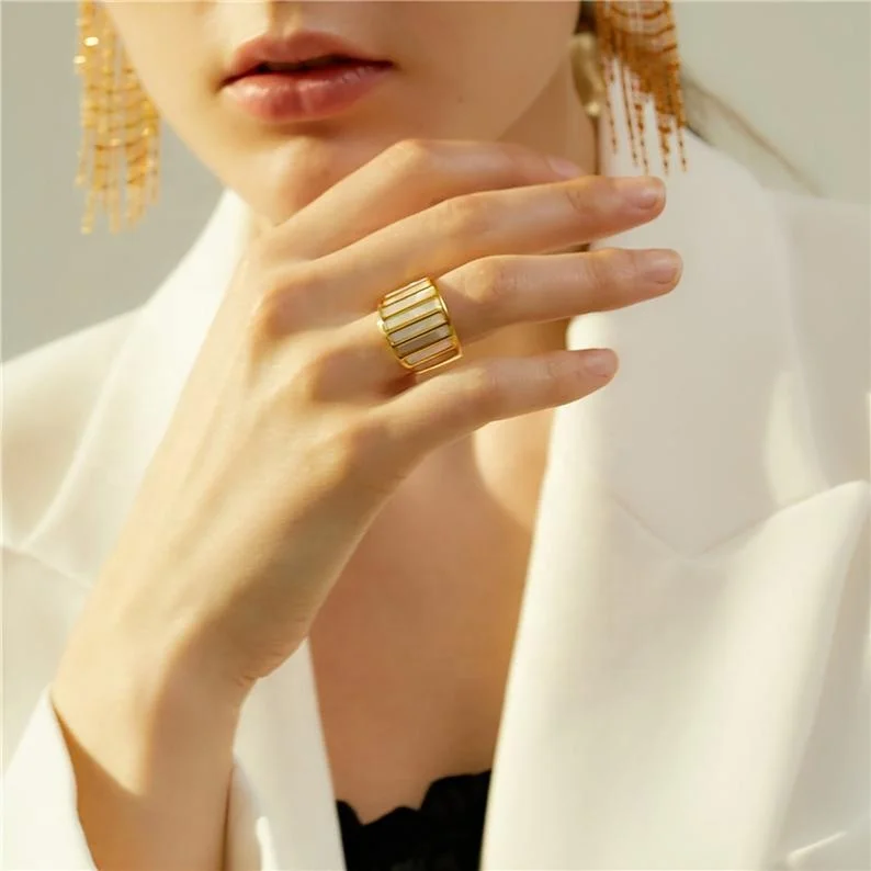 Chunky Wide Band Fine Jewelry Rings Accessories 18K Gold Plated Stainless Steel Minimalist Gift Mother of Pearl Shell Ring
