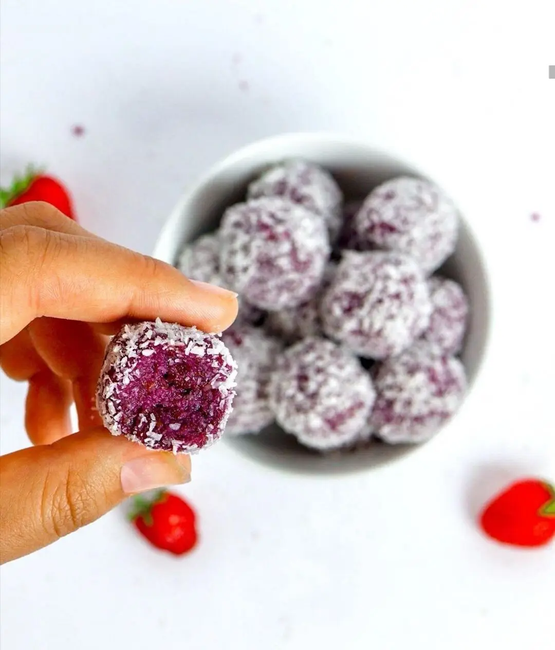 Automatic Cheese Potato Ball Making Machine Sesame Chocolate Coconut Energy Balls Making Machine