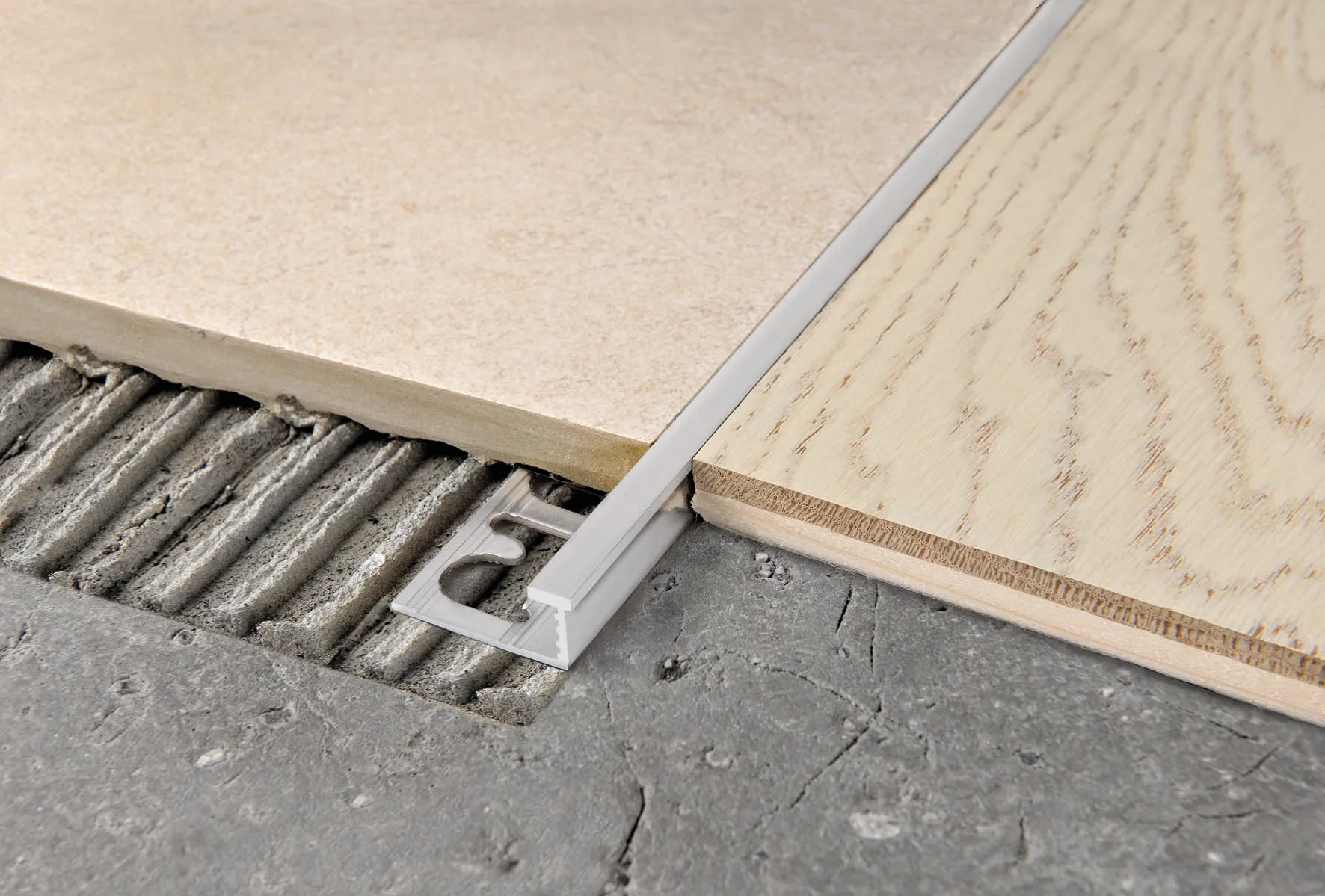 PROELEGANT Aluminium Brass Profile Cover the Joint Between Two Types of Floor Covering Tiles