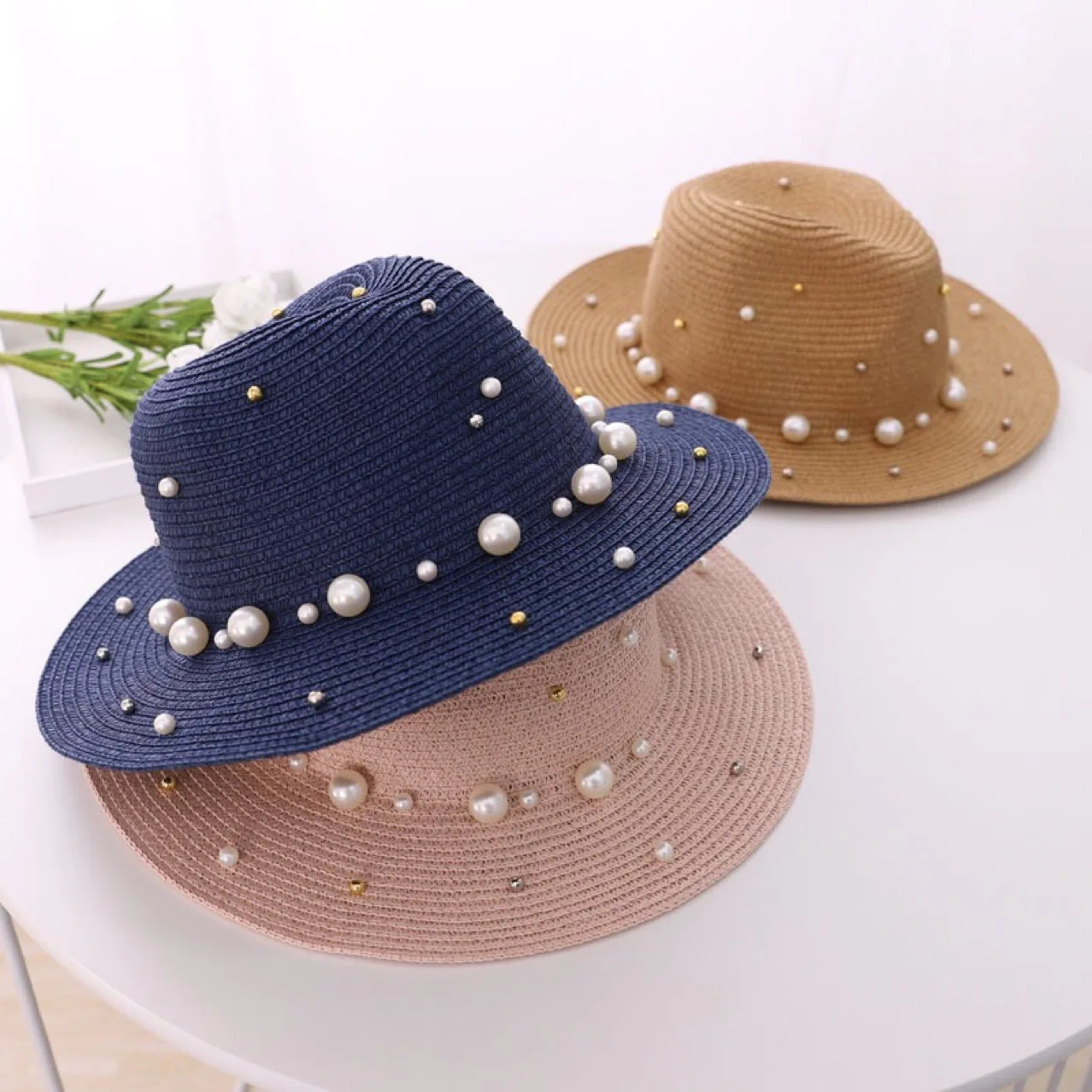 
wholesale lady boater Sun hat Flat top with pearl Straw Beach hat round summer sun panama hat 