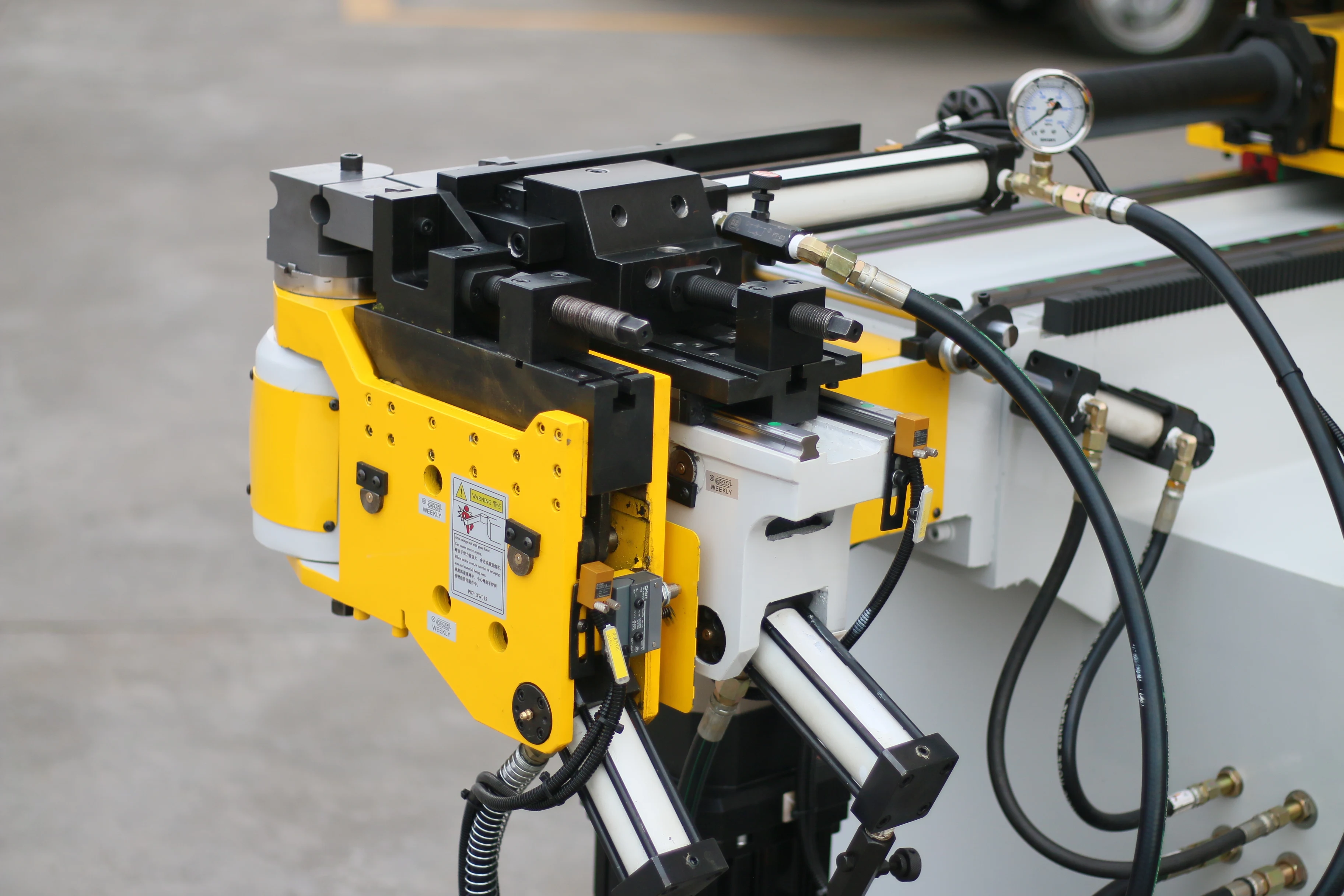 DW38CNC furniture pipe bending and punching machine economic manual rectangle pipe bender