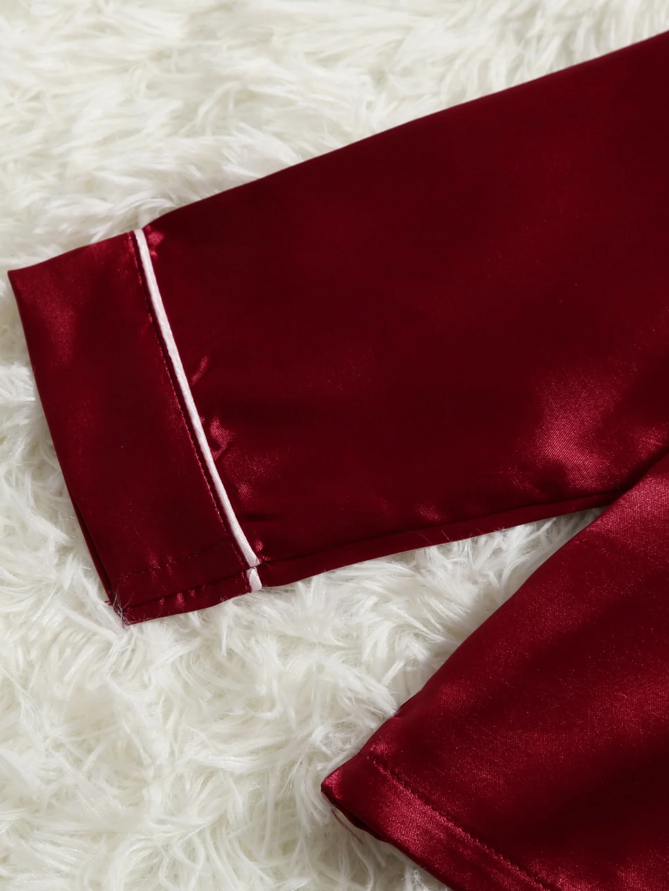 Factory Wholesales Christmas Women Satin Long Pajamas Set Two Pieces Silk Sleeve Logo Embroidery