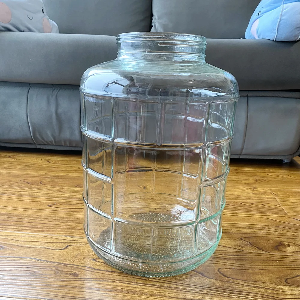 28L  empty big glass tank for vegetable and fruit  Fermentation pot with clear glass material  food storage jars bulk sale