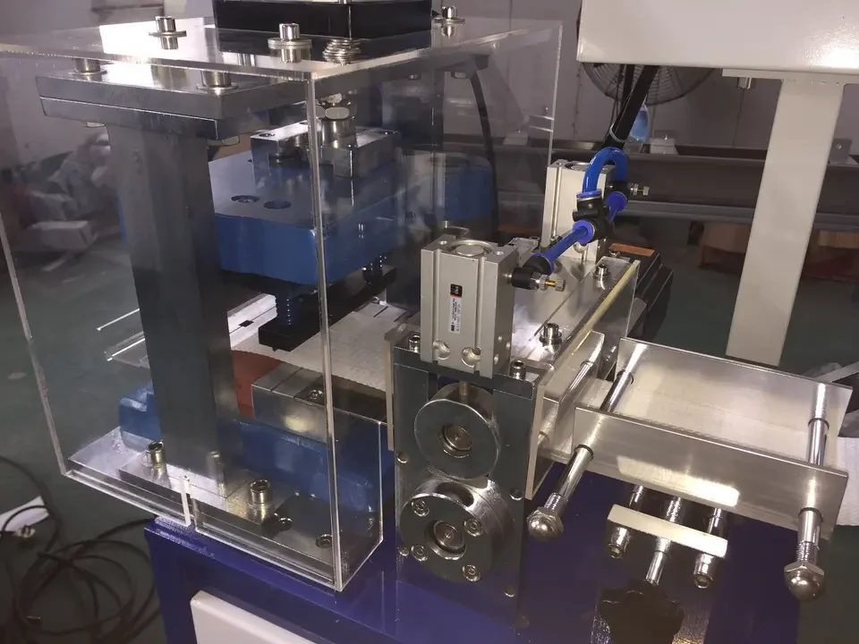 STEC 200w Automatic Fabric  Vane Cut Punch Crease Vertical Blind Machine For 89mm 100mm 127mm