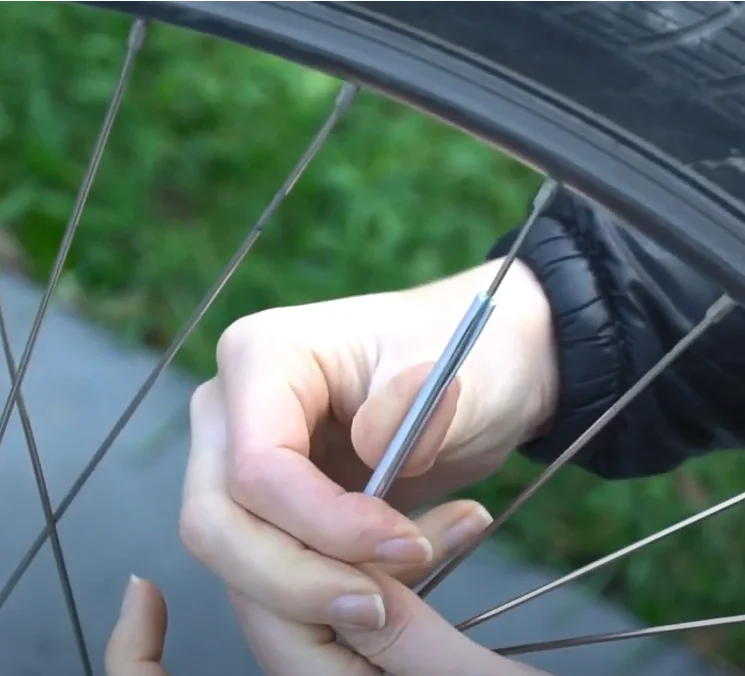 spoke reflector install