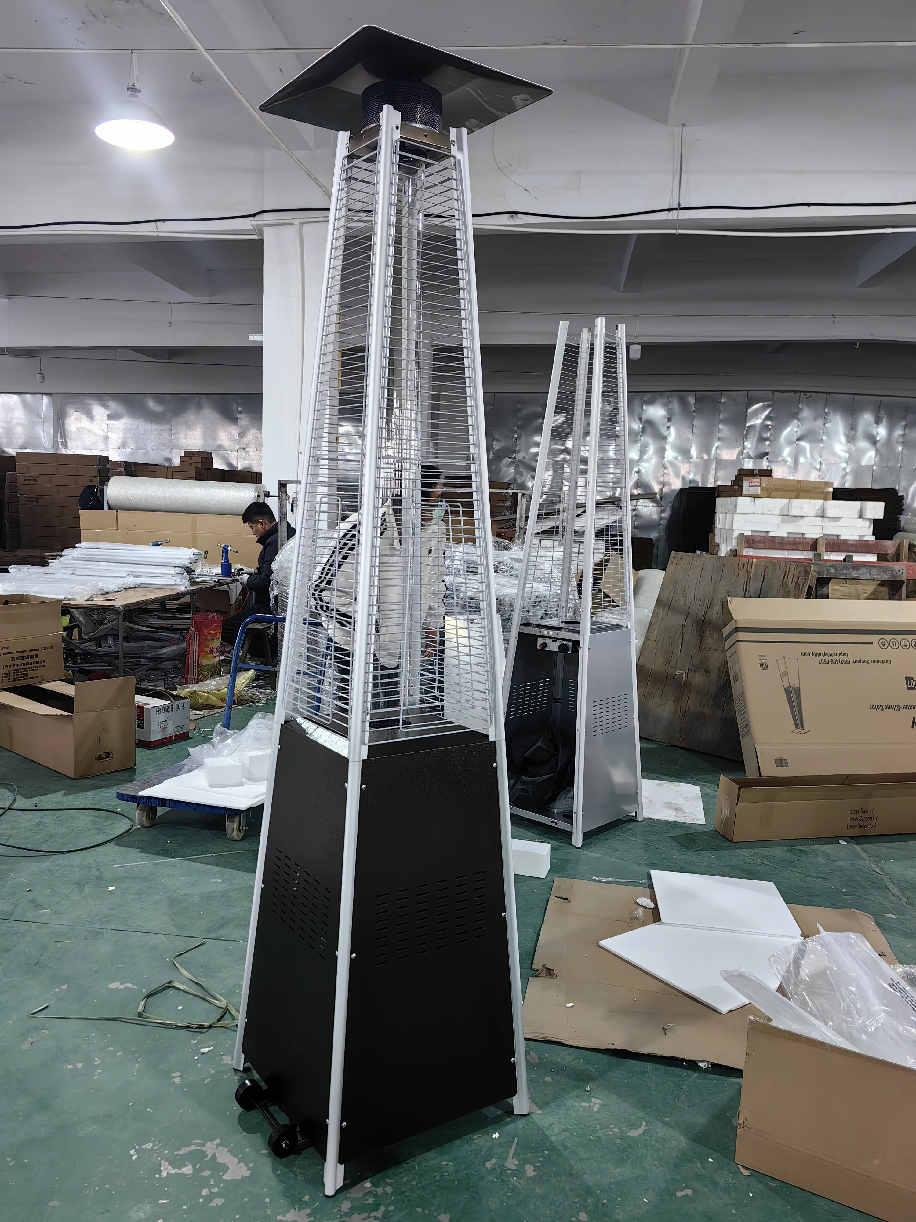 High Efficiency Indoor Outdoor Camping Standing Tower Heater Pyramid Flame Patio Portable Natural Gas Heater