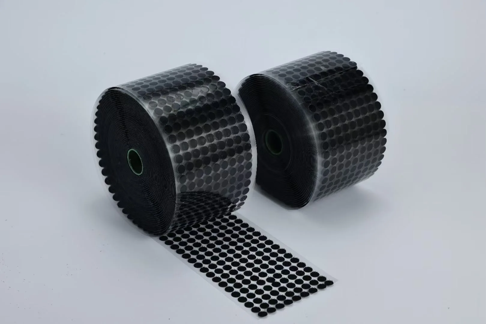 High viscosity diameter 15/20/25 MM Best offer goods in stock Self Adhesive Hook And Loop Fastener dot Tape Hook And Loop