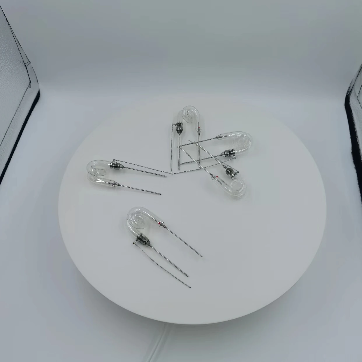 Factory customized advanced spiral xenon headlight replacement bulb, providing unparalleled clarity and safety