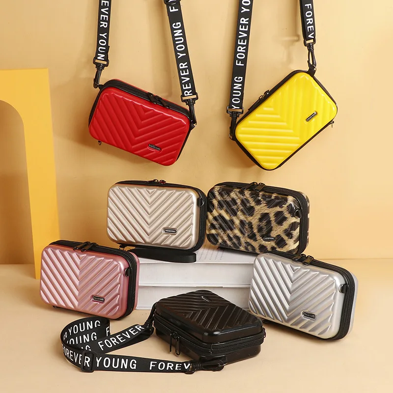 Wholesale Mini Carrying Shoulder Strap ABS PC Hard Shell Bag Portable Women Cosmetic Organizer Makeup Case