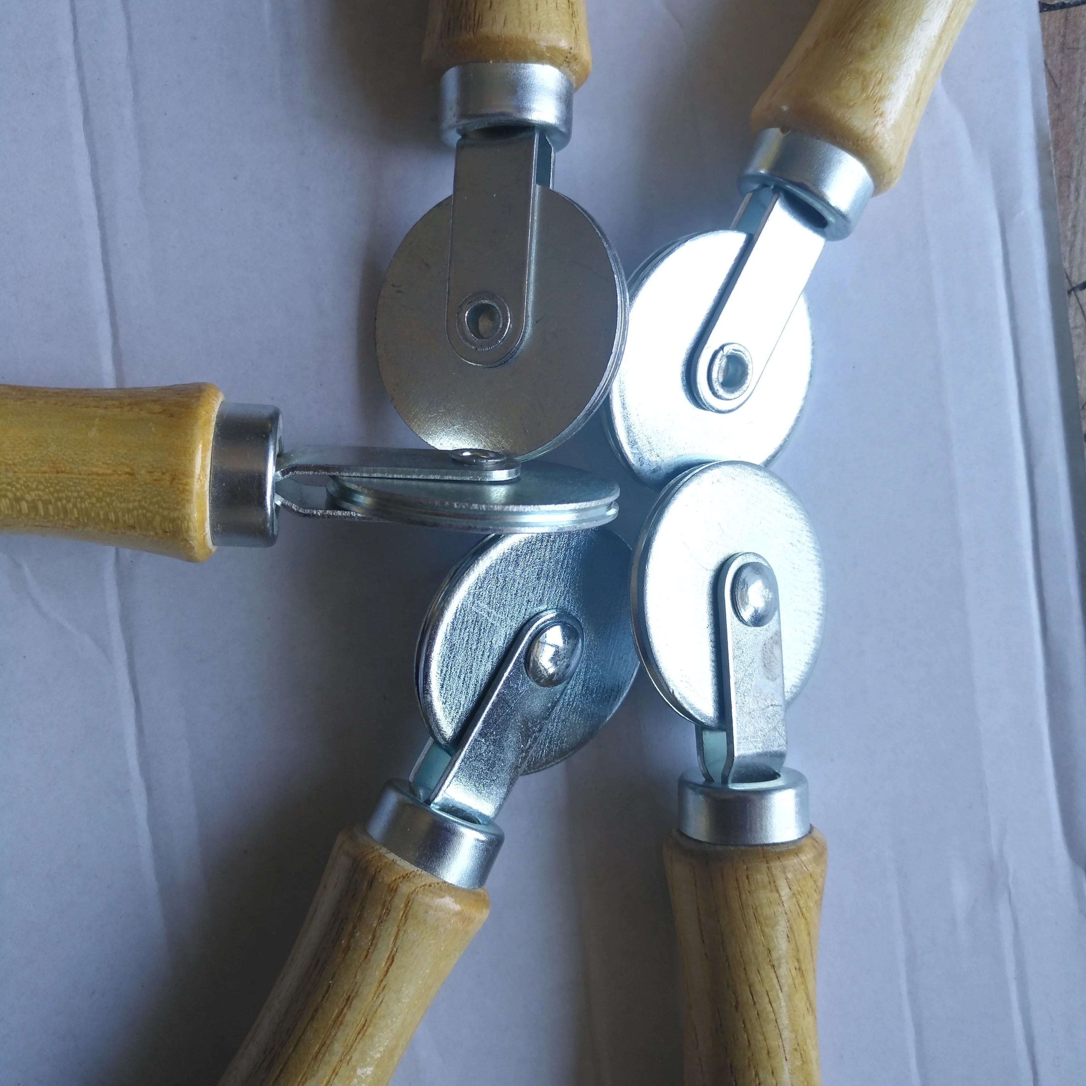 Installing tool window installation hand spline rollers window screen wood handle spline roller