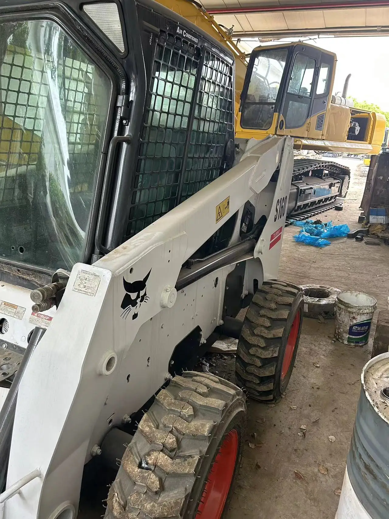 Хорошее качество б/у погрузчик S160