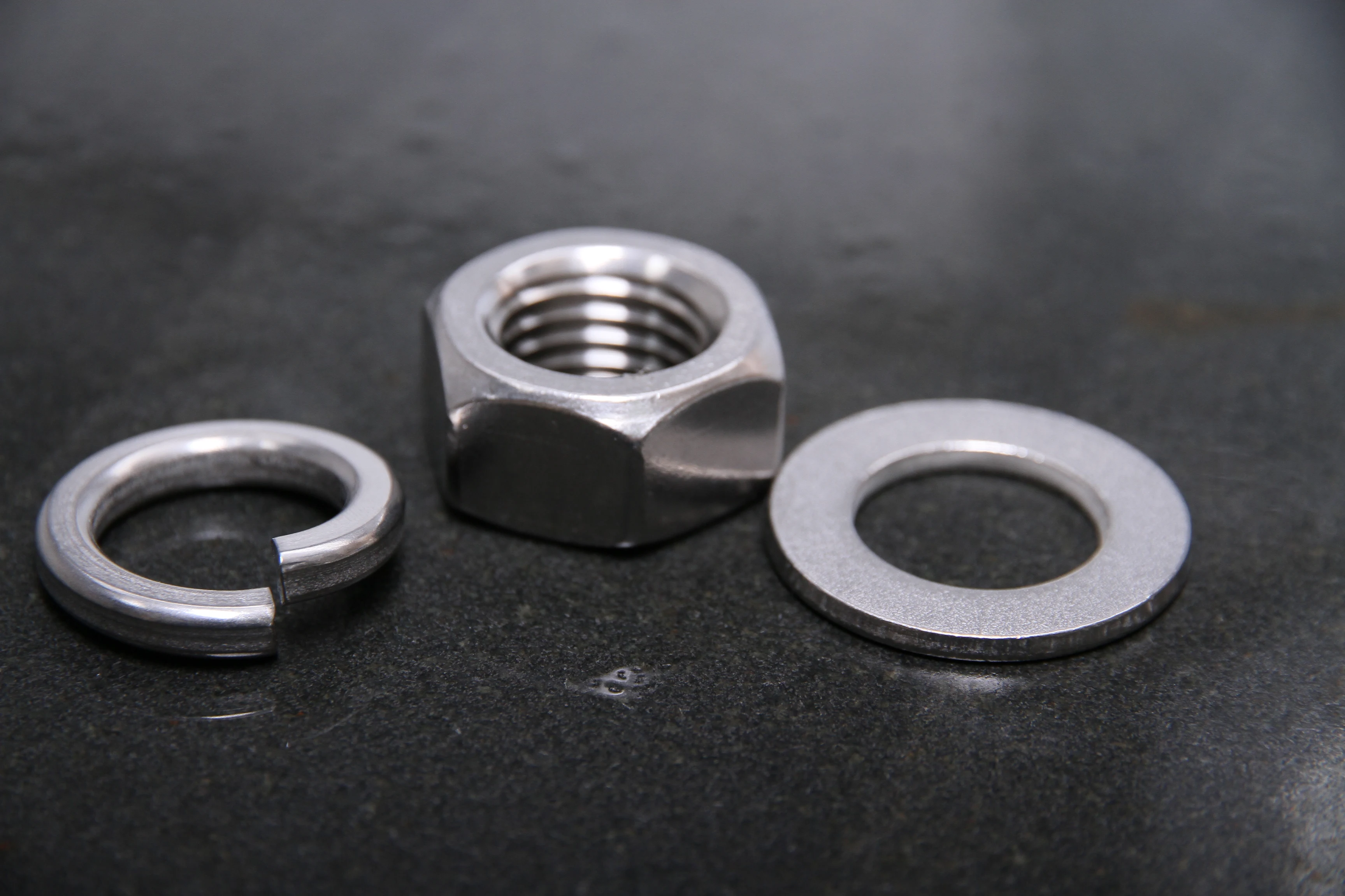 Factory Direct Zinc Plated Self Finish Hex Lock Nut Bolt and Nut Head High Quality Hex Bolts and Nuts