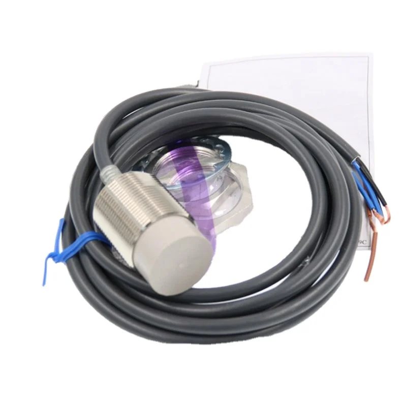 E2E-X1R5F1-M1J-Z 0.3M proximity switch
