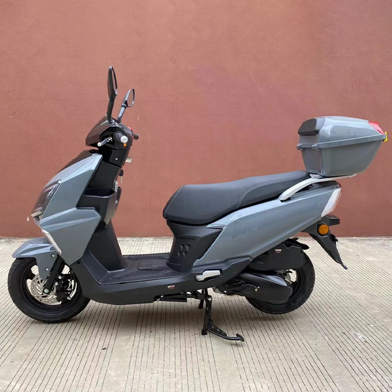 EEC certificate 125cc Model UY  Gasoline motorcycle front rear disc brake EFI system Gas moped max speed 85km/h on sale