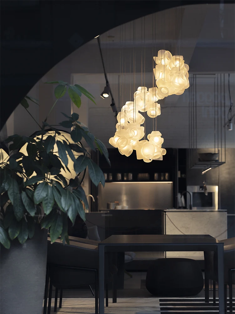 New Designer postmodern rose chandelier black and white combination art chandelier hotel lobby ballroom engineering light