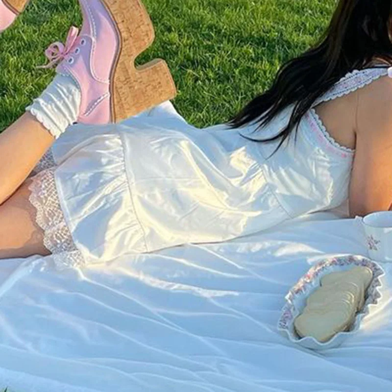 Sweet  Girl Summer White Bow Lace Dress Slim Women  Pleat Dress