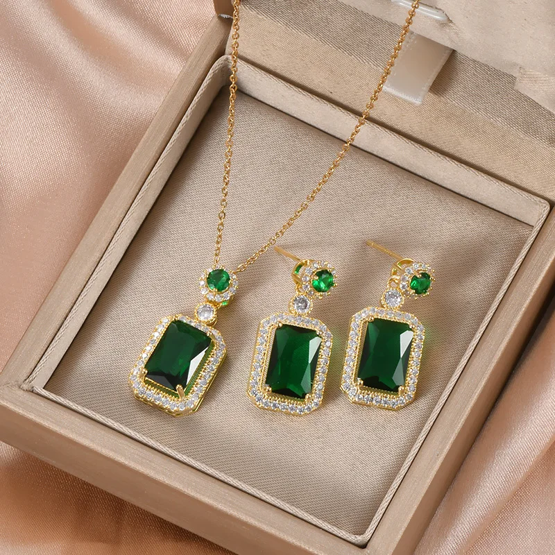 NATUNA New Arrival 18k Gold Necklace pendant and studs earrings Zircon Jewelry Sets For Women Wedding