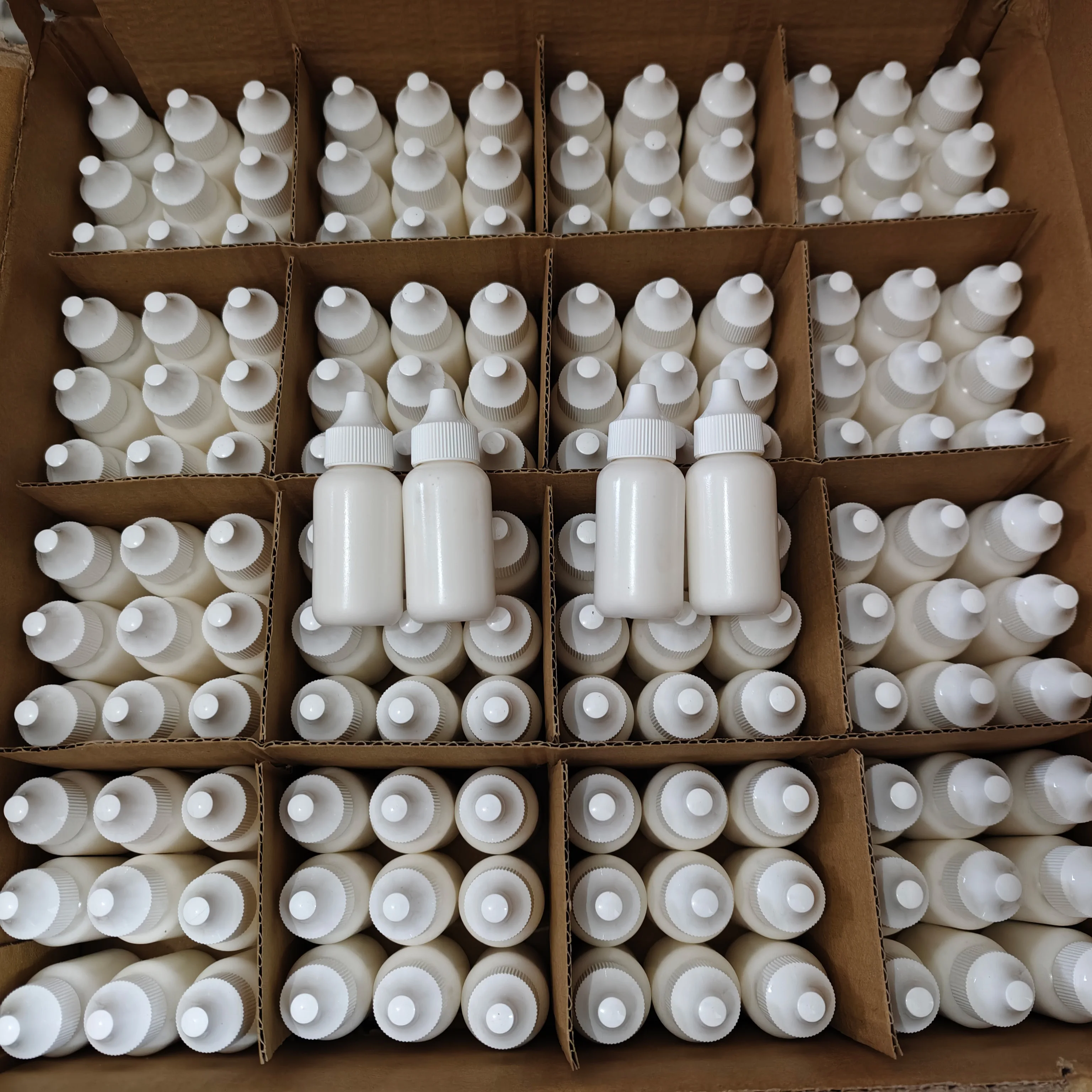 Custom Extreme Hold Invisible Hair Lace Wig Glue Lace Wig Adhesive Strong Adhesive For Hair Wig Lace Glue Hair Extensions Tools