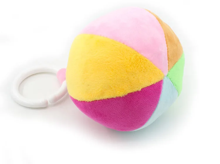 A ball that makes a sound/Baby plush toy