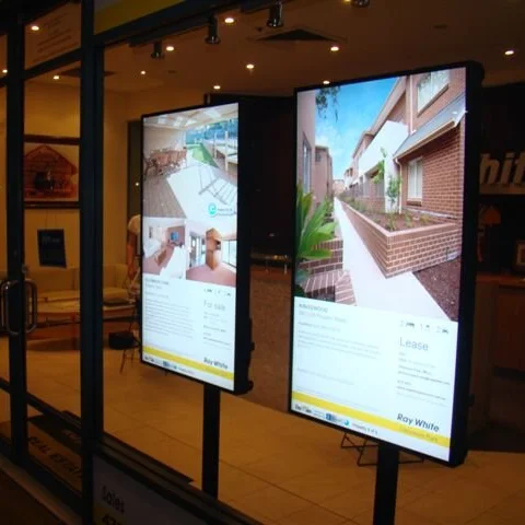 55 inch Floor Standing Ultra Bright LCD Real Estate Digital Displays Android Network Window Advertising Display Screen