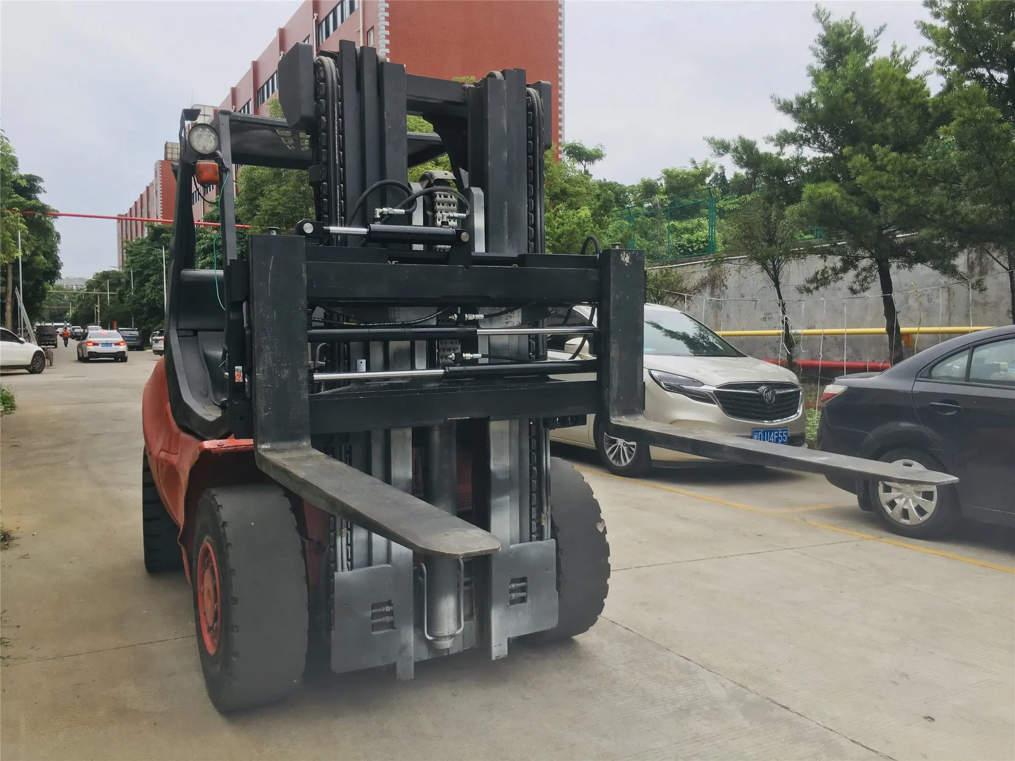 Forklift Attachment 2.5T, 3T Diesel& Electric Forklift Side Shifter With Fork Positioner