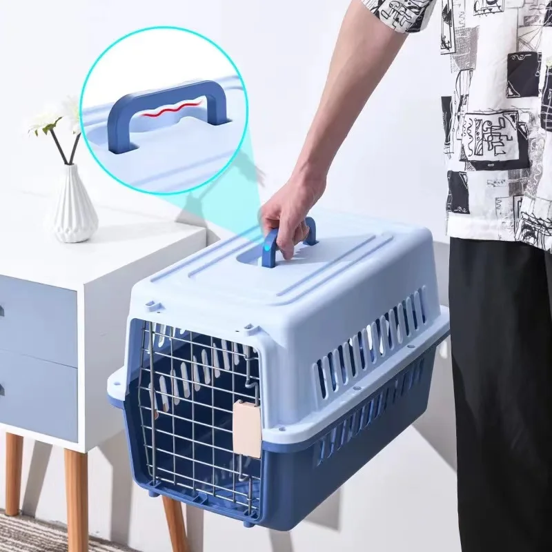 New Luxury Small Pet Flight Case for Cat and Dog Portable Breathable Plastic and Metal Cage with Animal Pattern for Going out