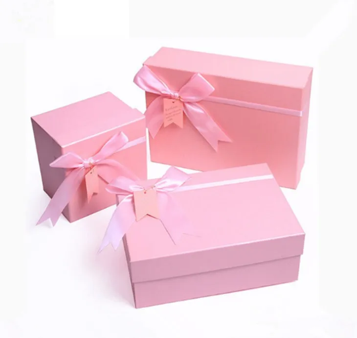 Lovely Paper Gift Boxes to Decorate with Ribbon Bowknot
