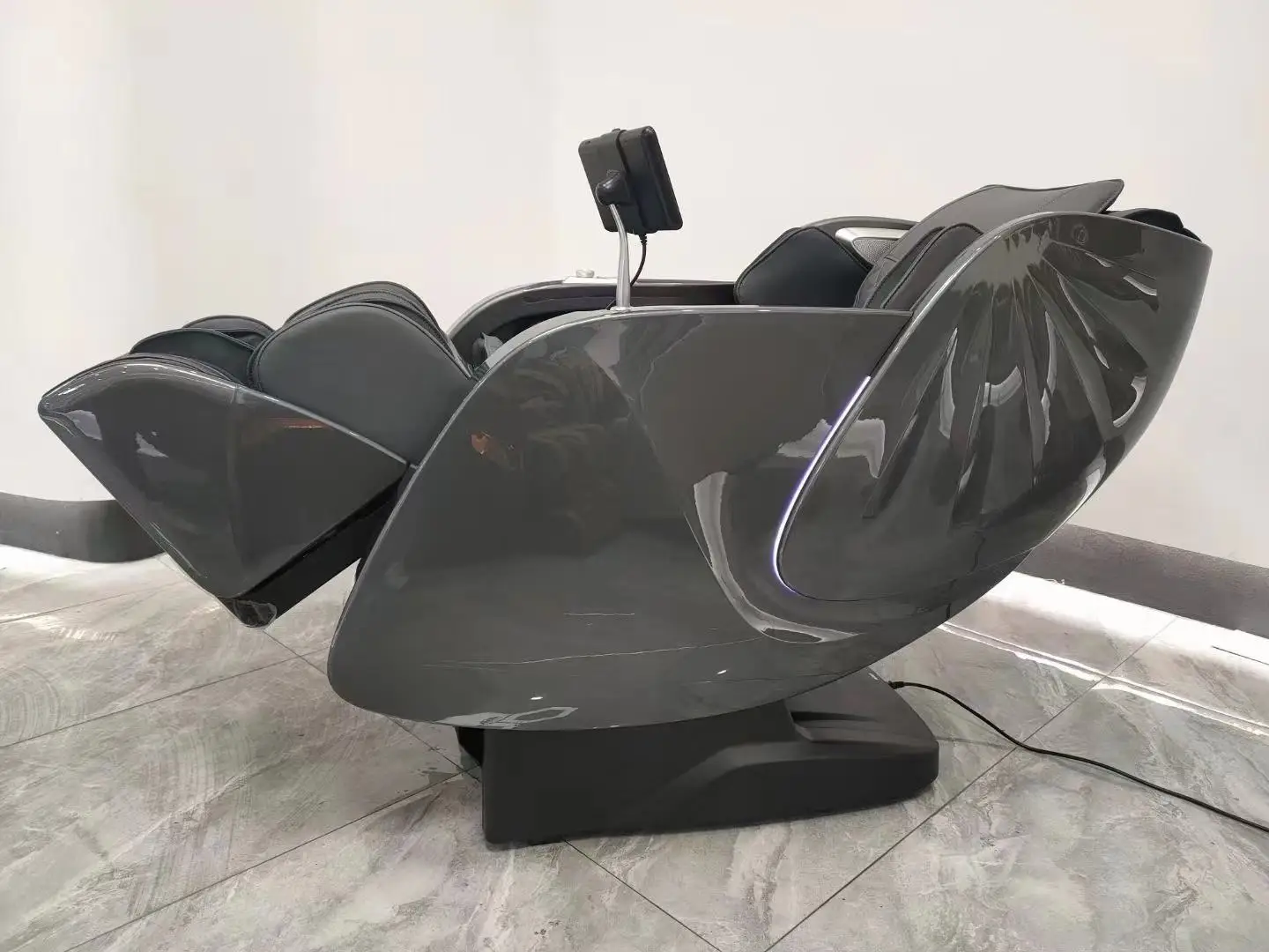 China Best Massage Chair Manufacturer 3D Luxury Electric 4D zero gravity Full Body Shiatsu Recliner massage chair for sale