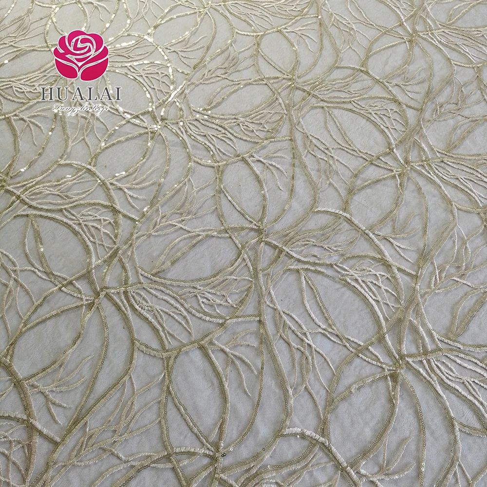 Блестящая скатерть с круглой вышивкой, золотистого и белого цвета, 132 дюйма, для свадьбы и праздника