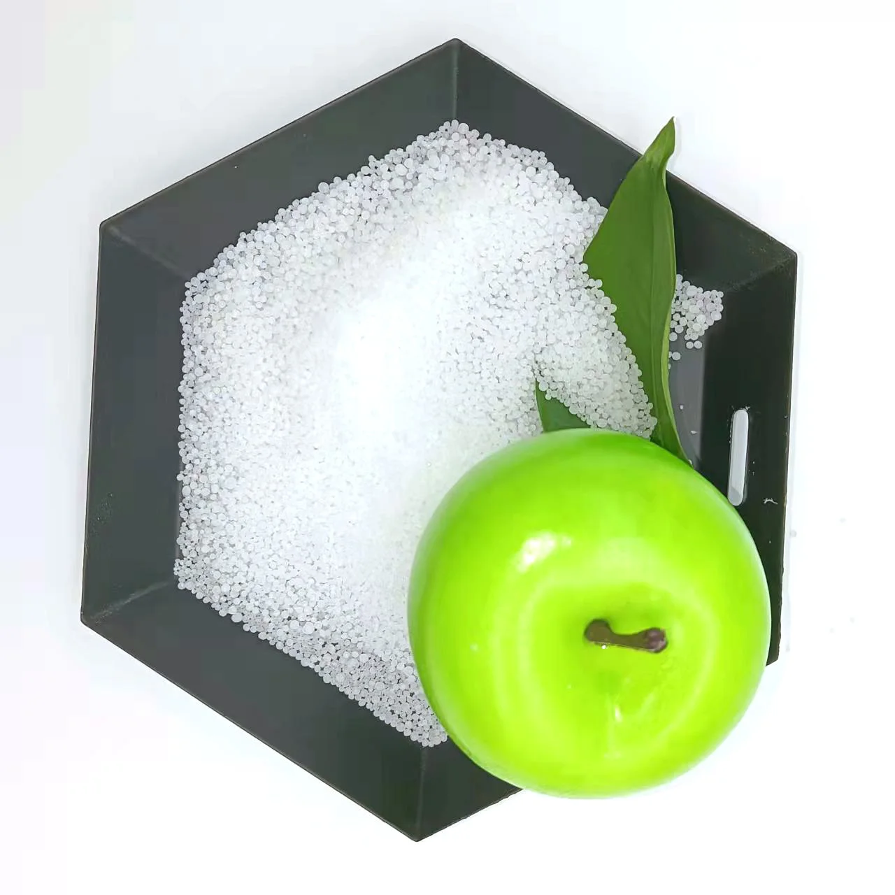 manufacturer  Urea 46% Nitrogen fertilizer / Prilled / Granular price