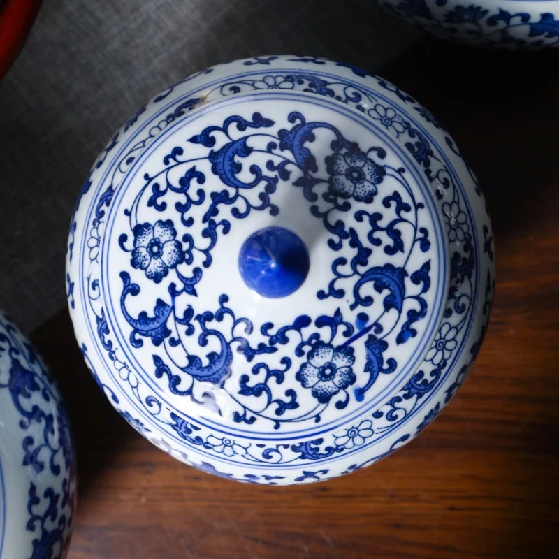 High Quality Blue White Ceramic Temple Jar with Traditional Red Flower Pattern Decorative Ginger Jar Latest Design Price