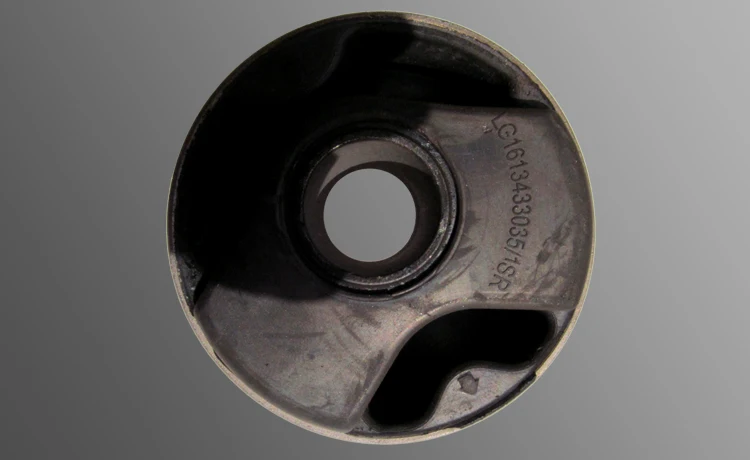 SINOTRUK HOWO LIGHT TRUCK Original  spare parts rubber bushing anti vibration