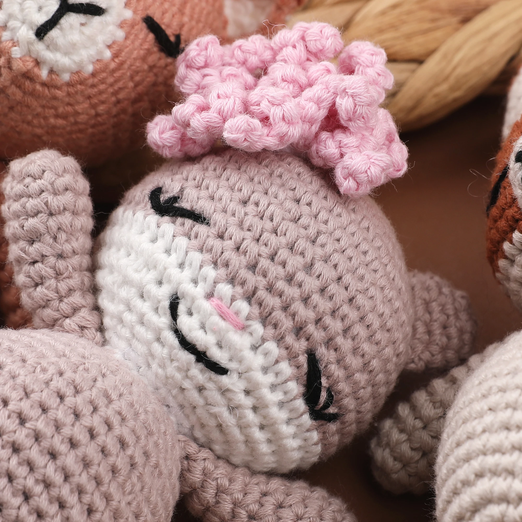 100% handmade crochet knitted toy cute mini stuffed crochet animal toys