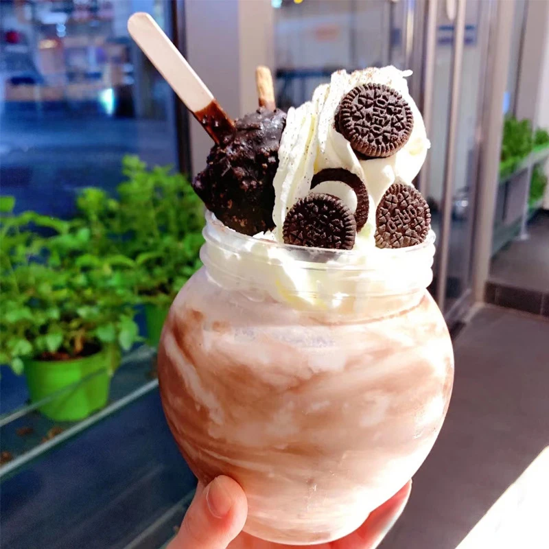 Custom labels unique PET juice cake ice cream milk bottle 500ml 800ml plastic juice bottle with cap