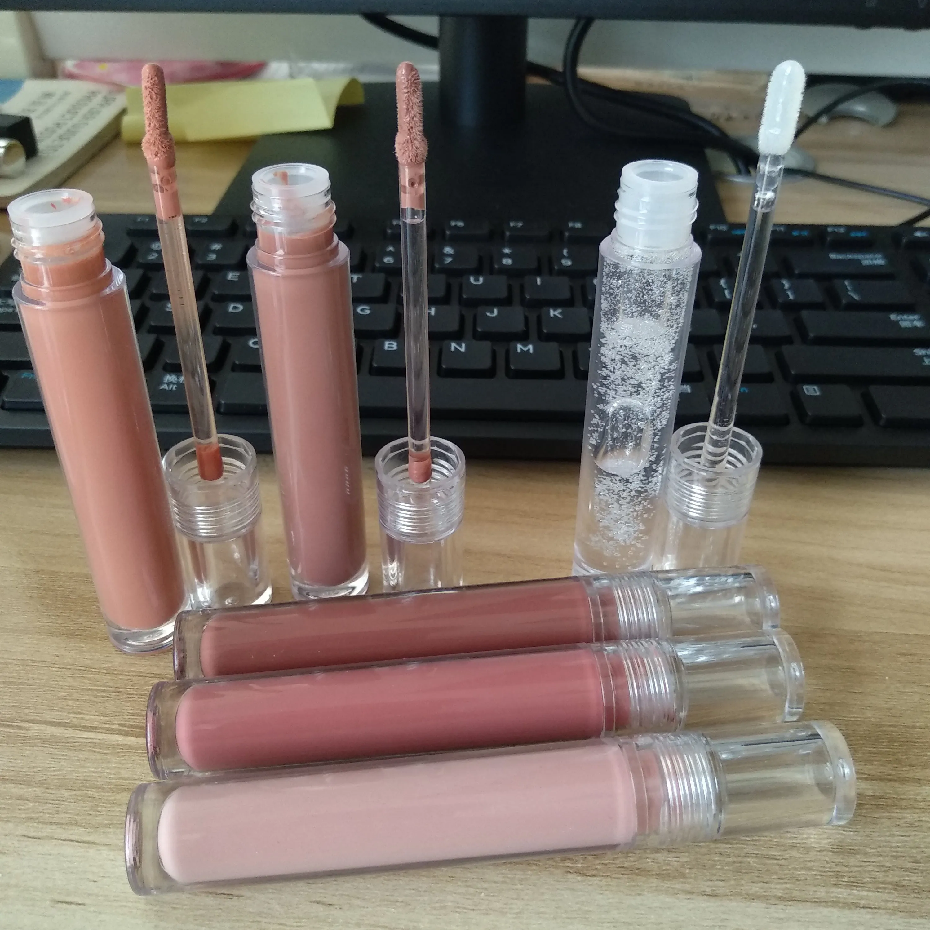 Нюдовый розовый блеск для губ без жестокости гладкий коричневый нюдовый частная торговая