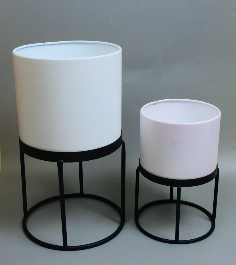 
Hot sale Outdoor metal Flower Pots bulk succulent Plant pot round Design for Garden Decor 