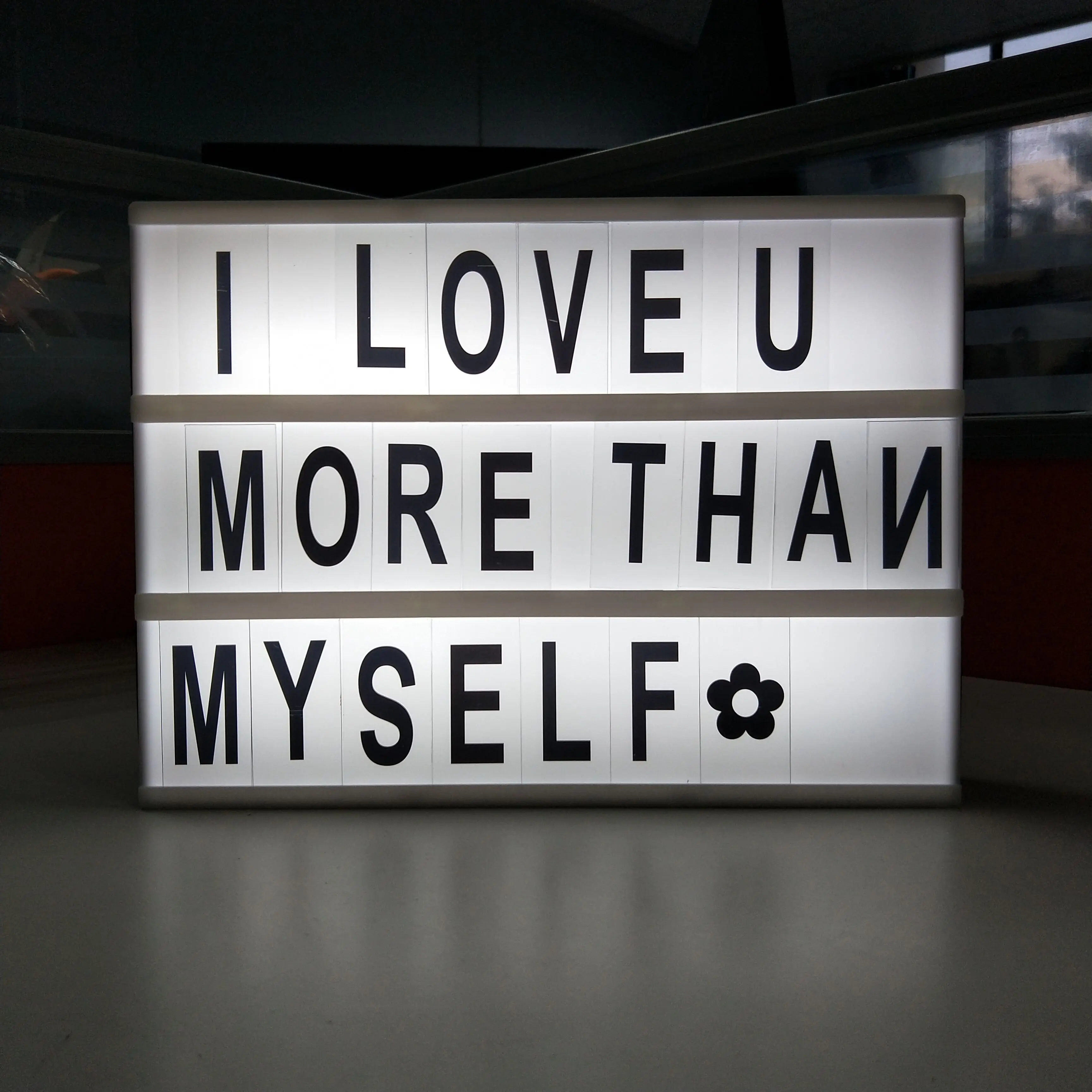 Cinema Light Box A4 Size Light Up LED Message Box with 84 PCS Letters Numbers Symbols for Festival Birthday,Wedding,Anniversary