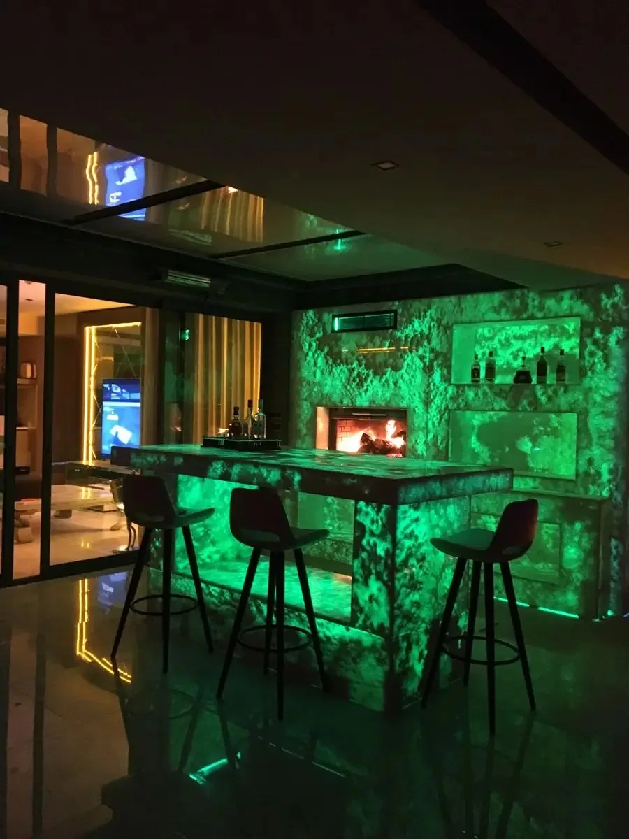 Custom LED Panel Programmable RGBIC SMD5050 24V Dream Color Chasing Dynamic Effect LED Sheet Light Backlighting Bar Desk Cabinet